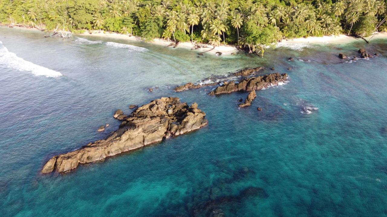 Pinang Island - Private Island Sea View Bungalows Singkil  Exterior photo