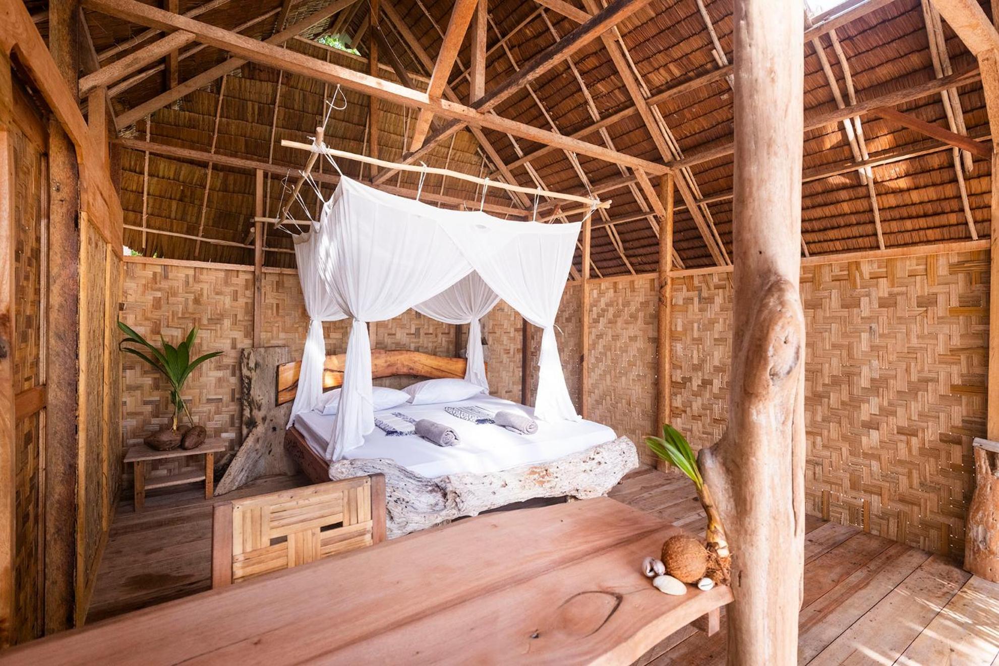 Pinang Island - Private Island Sea View Bungalows Singkil  Room photo