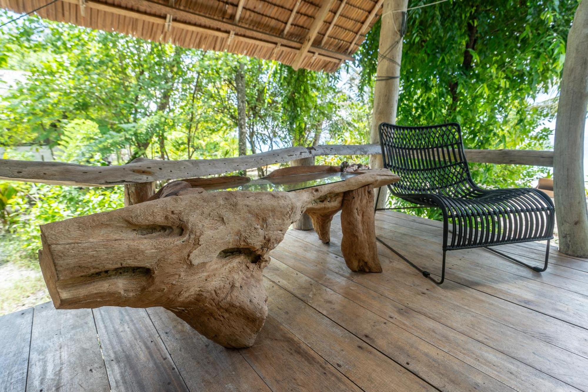 Pinang Island - Private Island Sea View Bungalows Singkil  Room photo
